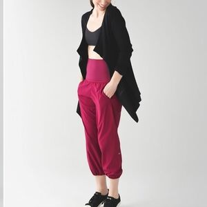 lululemon athletica Om Harem Baggy Cropped Rosewood Yoga Pants Sz 4